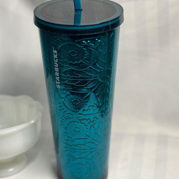 Starbucks 2017 Limited Edition Teal Embossed Floral Tumbler 24oz w/ Straw, Rare - Picture 7 of 8